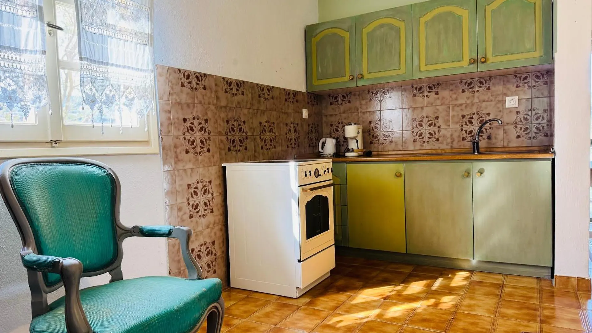 וורוורו La Maison Des Vacances 0*,  יוון