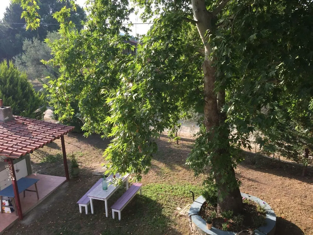 בית נופש וורוורו La Maison Des Vacances יוון